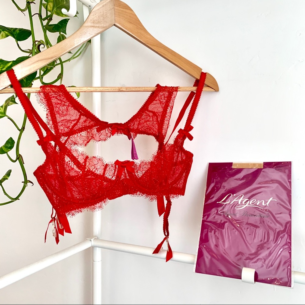 RARE L’Agent Grace Set NWOT